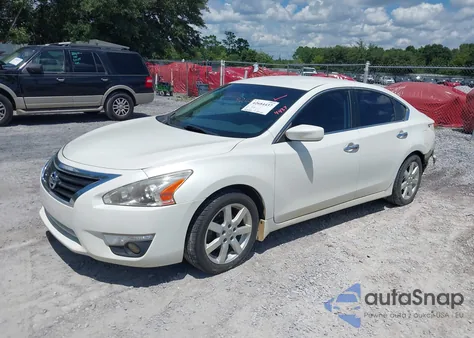 2014 Nissan Altima 2.5 S z USA, uszkodzony, nr VIN 1N4AL3APXEC111207